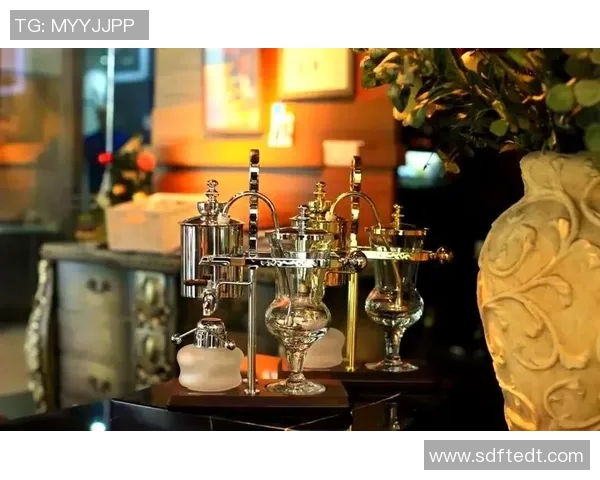 咖啡文化的深度探讨：从历史演变到现代咖啡馆的社交功能